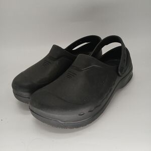 Shoes for crews, size 10